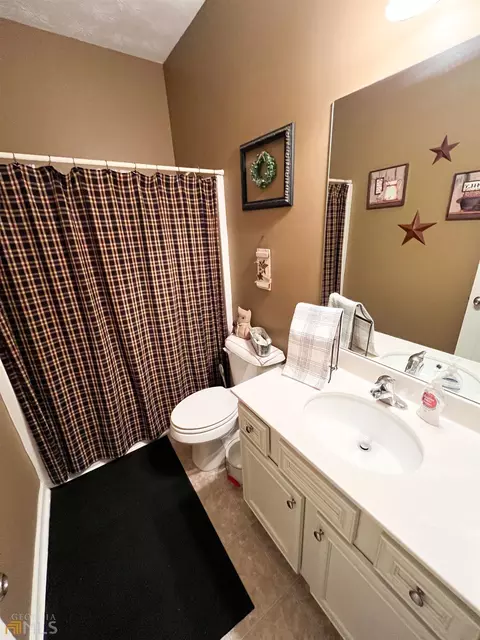 303 N Pointe Dr, Lagrange, GA 30241 photo 10