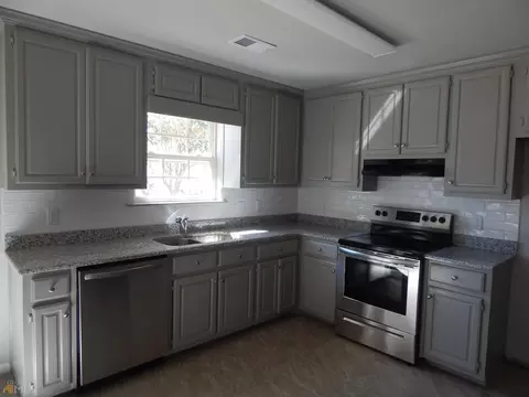 71 W E King Rd, Commerce, GA 30529 photo 5