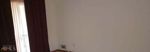 5233 David Cir, Covington, GA 30014 photo 4
