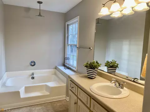 306 Brookfield Dr, Lagrange, GA 30241 photo 8