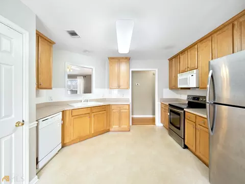 515 Carriage Dr, Bethlehem, GA 30620 photo 7