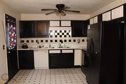 81 Pine Grove Ln, Lagrange, GA 30241 photo 3