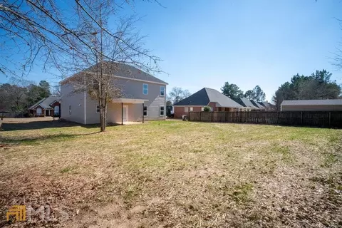 307 Christopher Luke Cir, Perry, GA 31069 photo 12