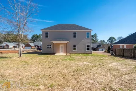 307 Christopher Luke Cir, Perry, GA 31069 photo 8