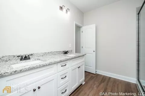 307 Christopher Luke Cir, Perry, GA 31069 photo 16
