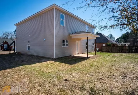 307 Christopher Luke Cir, Perry, GA 31069 photo 7