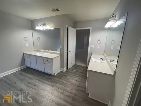 207 Jasmine Ln, Lagrange, GA 30241 photo 12