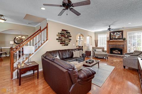 225 Edenwylde Ct, Hampton, GA 30228 photo 4