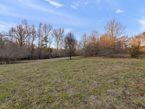 425 Dean Rd, Barnesville, GA 30204 photo 2