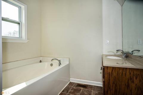 47 Newton Rd, Lagrange, GA 30240 photo 8
