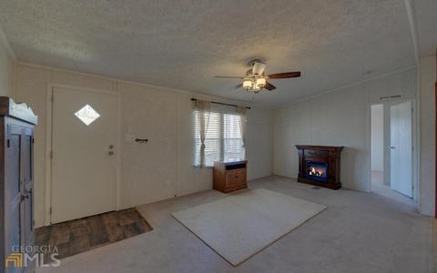 650 N Hicks Rd, Toccoa, GA 30577 photo 6