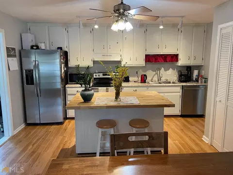 148 Hillendale Dr, Toccoa, GA 30577 photo 3