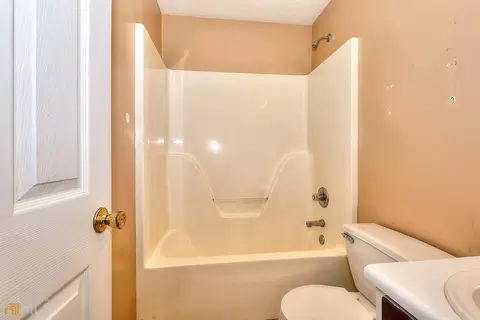 813 Windsor Dr, Monroe, GA 30656 photo 6