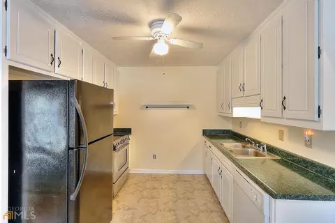 813 Windsor Dr, Monroe, GA 30656 photo 14
