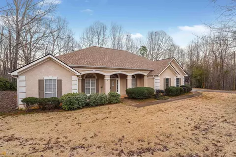 104 Colonial Ct, Lagrange, GA 30240 photo 1