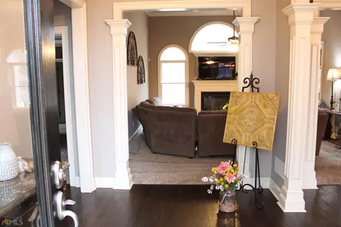 815 Streamside Dr, Mcdonough, GA 30252 photo 4