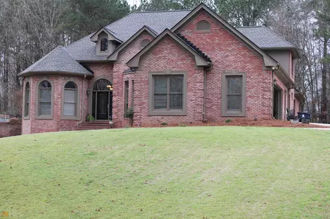 815 Streamside Dr, Mcdonough, GA 30252 photo 2