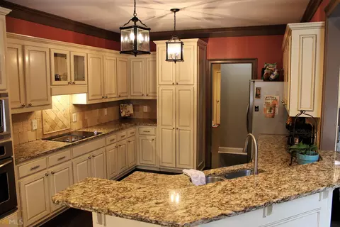 815 Streamside Dr, Mcdonough, GA 30252 photo 12