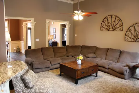 815 Streamside Dr, Mcdonough, GA 30252 photo 8