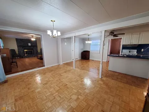 473 E Poplar St, Thomaston, GA 30286 photo 5