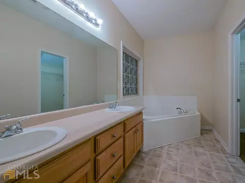 71 Heron Cv, Jackson, GA 30233 photo 6