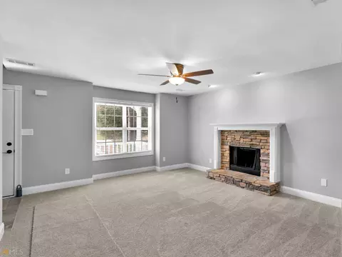 830 Beeks Rd, Williamson, GA 30292 photo 4
