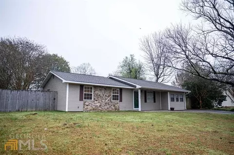 402 Scarborough Rd, Warner Robins, GA 31093 photo 1