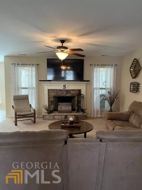 405 Jasmine Cir, Lagrange, GA 30241 photo 4
