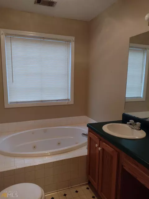 211 Nevada St, Lagrange, GA 30241 photo 8