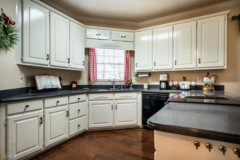 103 Ashford Cir, Lagrange, GA 30240 photo 8