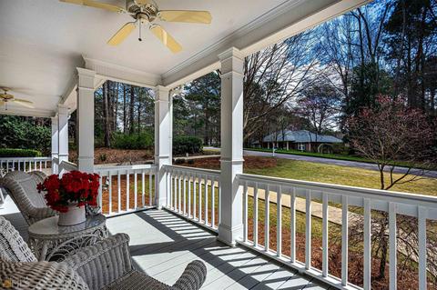 103 Ashford Cir, Lagrange, GA 30240 photo 2