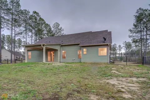 142 Needleleaf Ct, Barnesville, GA 30204 photo 3