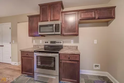 142 Needleleaf Ct, Barnesville, GA 30204 photo 8