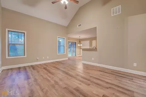 142 Needleleaf Ct, Barnesville, GA 30204 photo 35