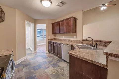 142 Needleleaf Ct, Barnesville, GA 30204 photo 7