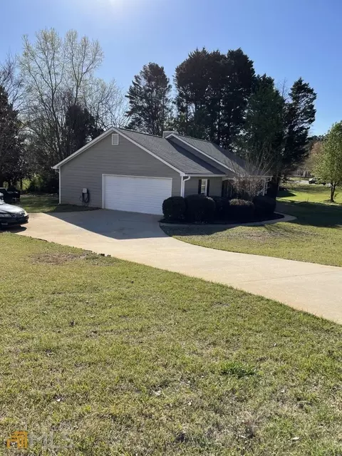 80 E Springfield Dr, Covington, GA 30016 photo 3