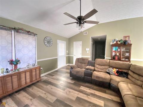 5581 W Point Rd, Lagrange, GA 30240 photo 2