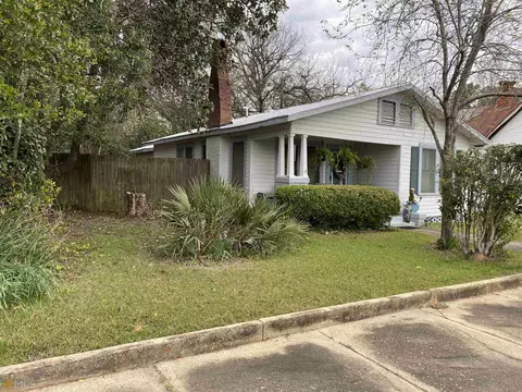 175 E Beech St, Cochran, GA 31014 photo 1