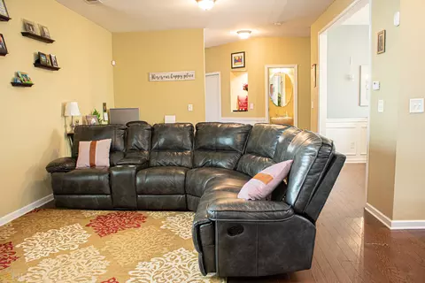 6559 Splitpine Ct, Atlanta, GA 30349 photo 4
