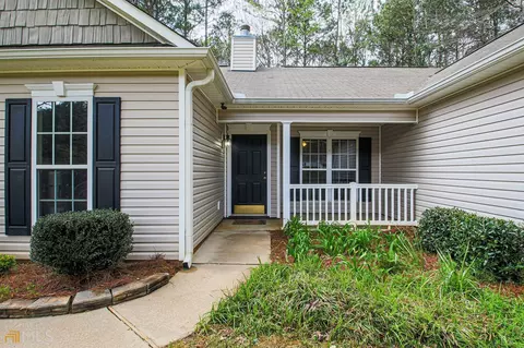 108 Philmont Ct, Lagrange, GA 30240 photo 2