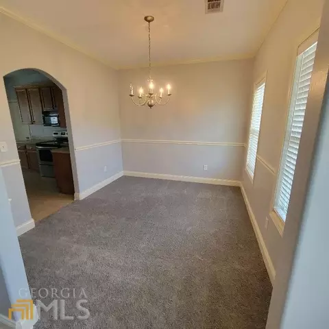 210 Jasmine Ln, Lagrange, GA 30241 photo 2
