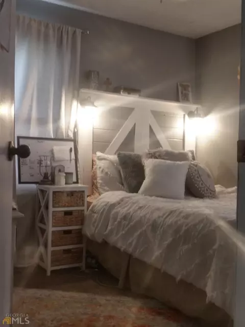 355 Grove St, Barnesville, GA 30204 photo 9