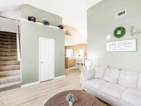 202 Goldleaf Dr, Hampton, GA 30228 photo 4