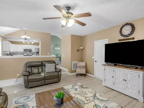 202 Goldleaf Dr, Hampton, GA 30228 photo 12
