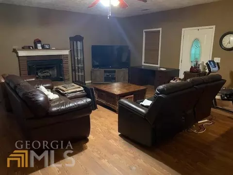 214 N Chilton Cres, Lagrange, GA 30240 photo 3