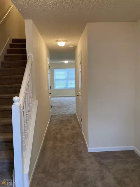 7089 Georges Way, Morrow, GA 30260 photo 2