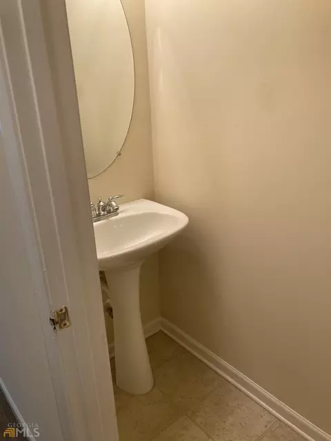 7089 Georges Way, Morrow, GA 30260 photo 3