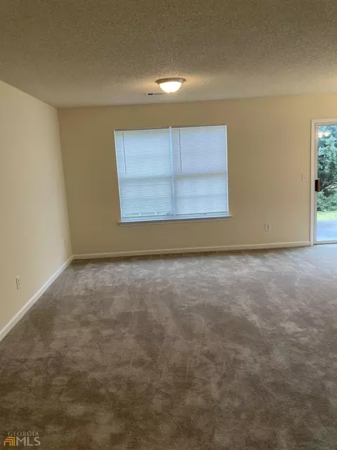 7089 Georges Way, Morrow, GA 30260 photo 4