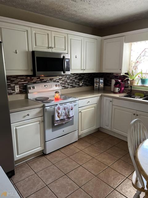 75 Pebble Ridge Dr, Covington, GA 30014 photo 3