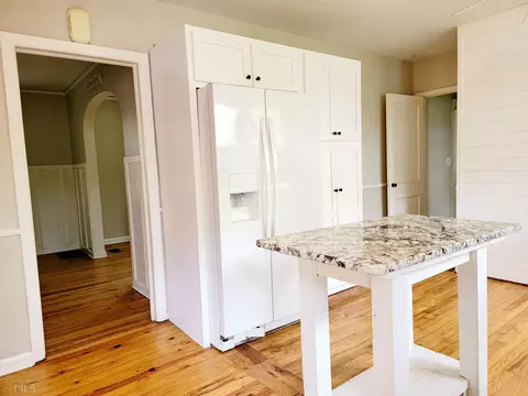 211 Beechwood Cir, Lagrange, GA 30240 photo 3
